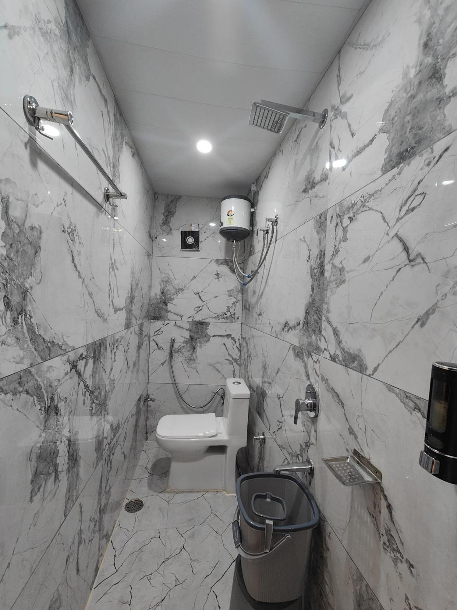 Mangal Murti Hotel Varanasi